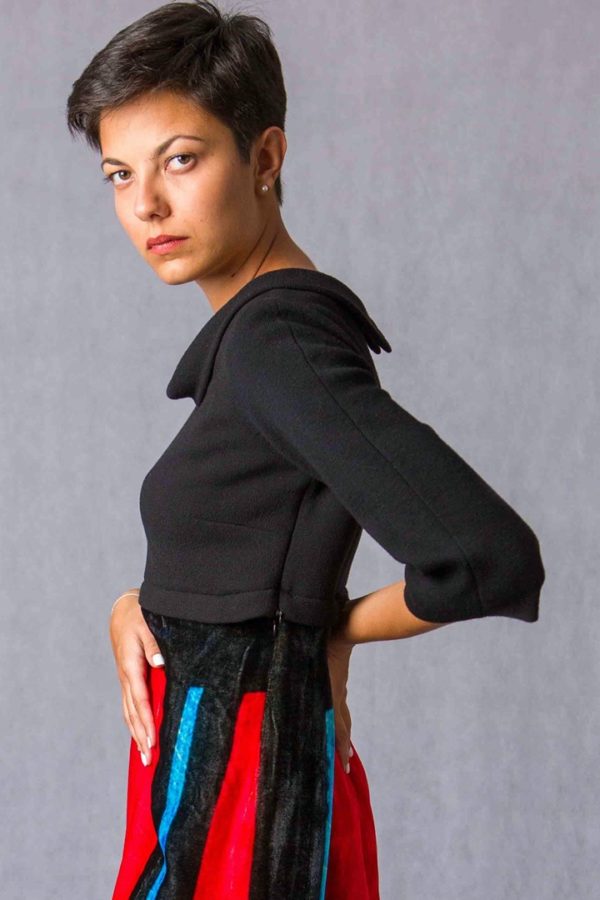Black double crêpe wool top with three-quarter sleeves - Image 2