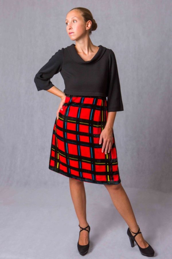 The Divisible Dress in black double crêpe wool with three-quarter sleeves - Image 5